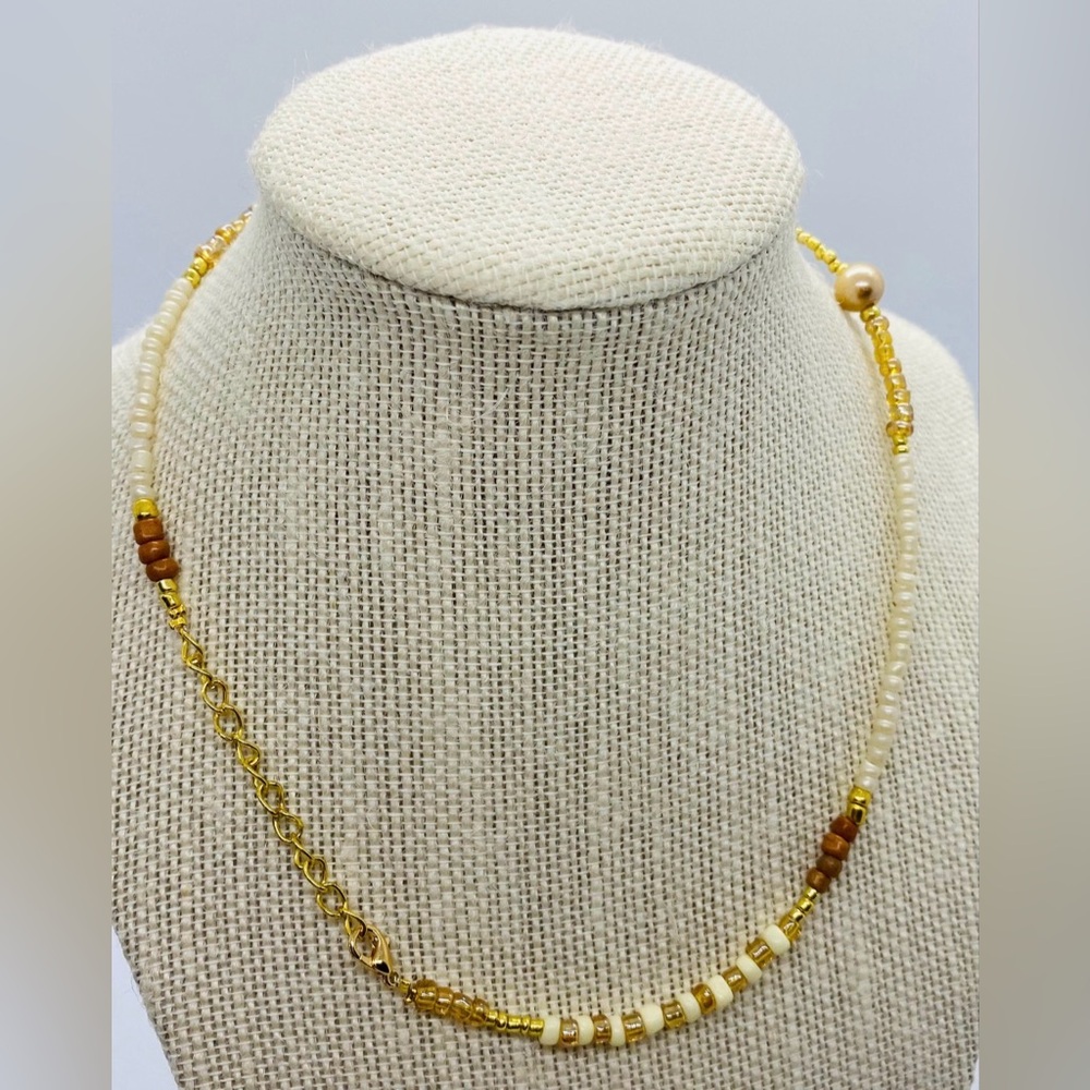 Cream Tan Gold Beaded Necklace Heart Pearl Charms Boho Y2K Fall Festival Preppy - Picture 4 of 7